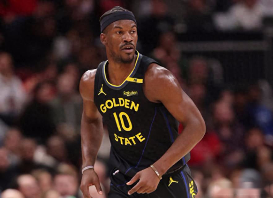 勇士這雙核可咋辦？巴特勒無(wú)法擔(dān)負(fù)關(guān)鍵球，格林二人轉(zhuǎn)純送！